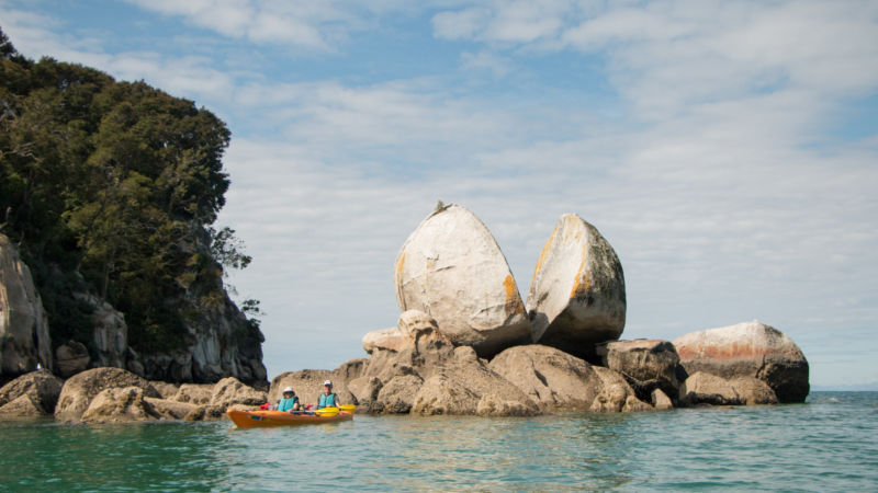 Set out on an unforgettable kayak tour to explore the gorgeous Kaiteriteri Coastline and see the famous Split Apple Rock!